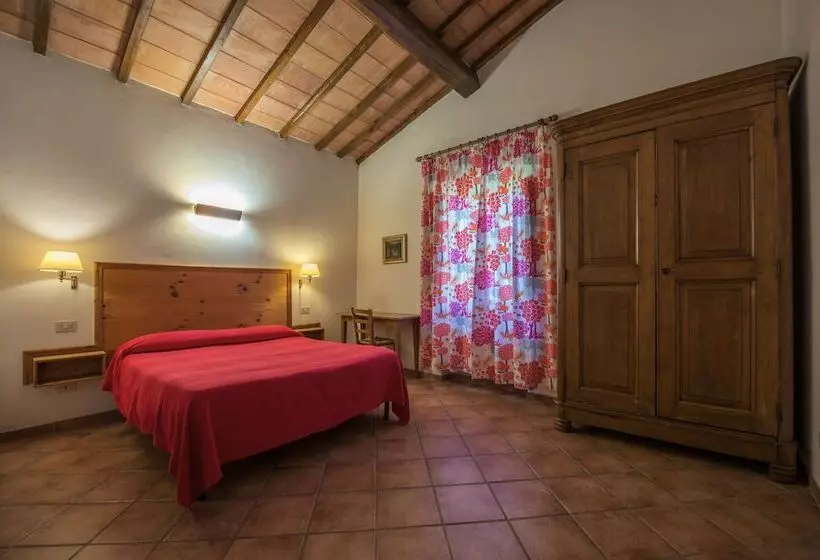 Maaseutuhotelli La Selva