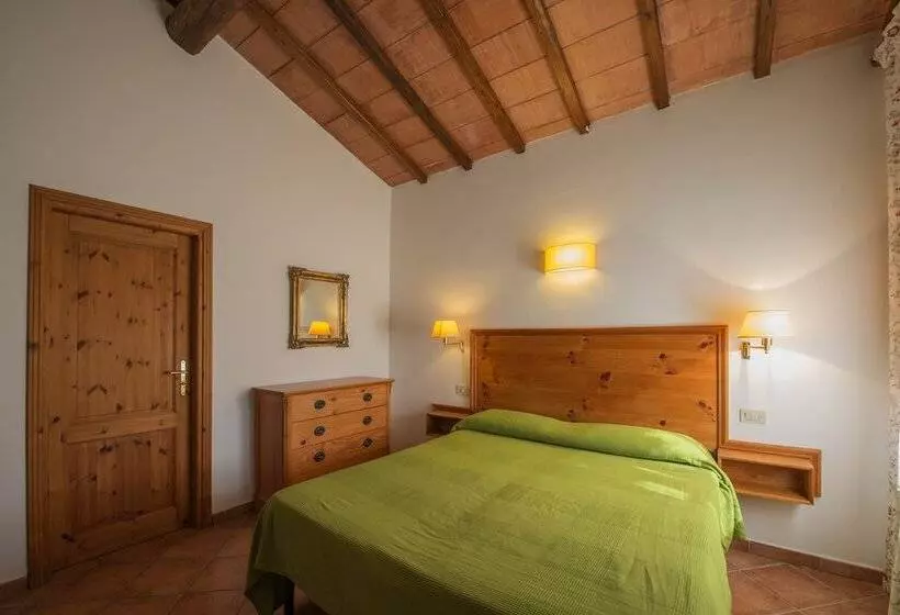 Maaseutuhotelli La Selva