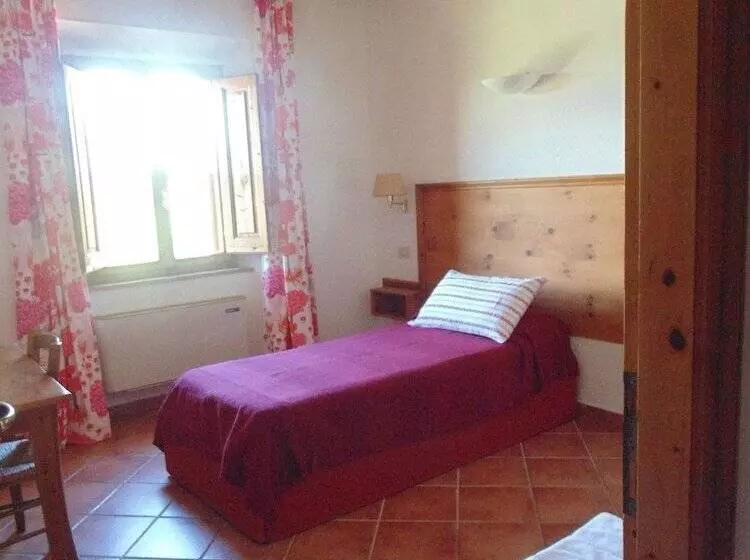 Maaseutuhotelli La Selva