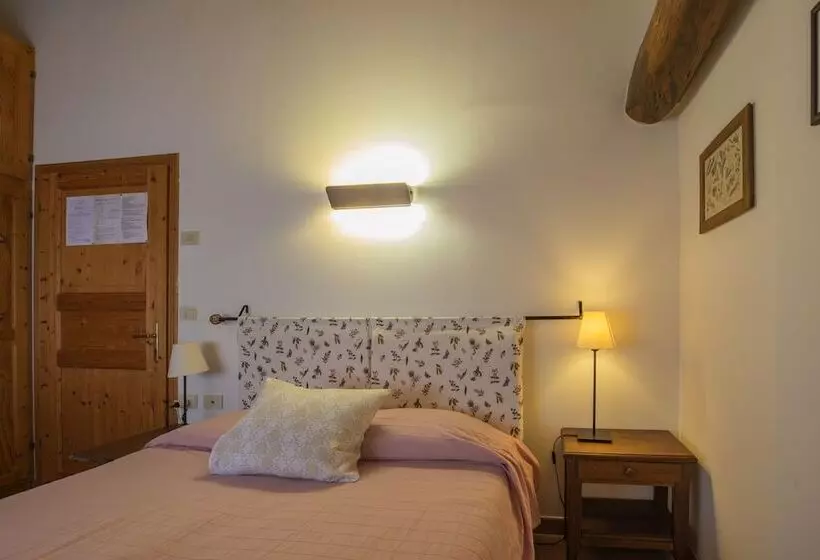 Maaseutuhotelli La Selva