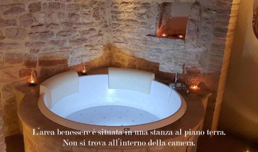 ペンション La Luna Nel Borgo