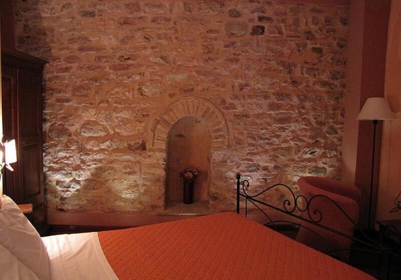 ペンション La Luna Nel Borgo