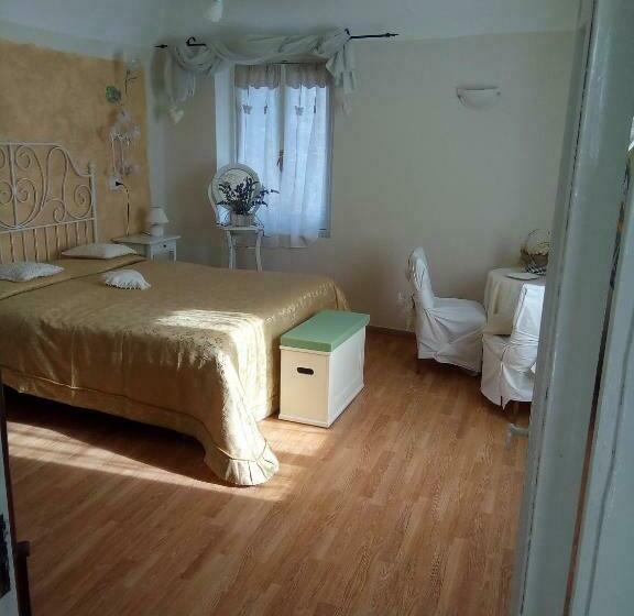 Lunartista Bed & Breakfast