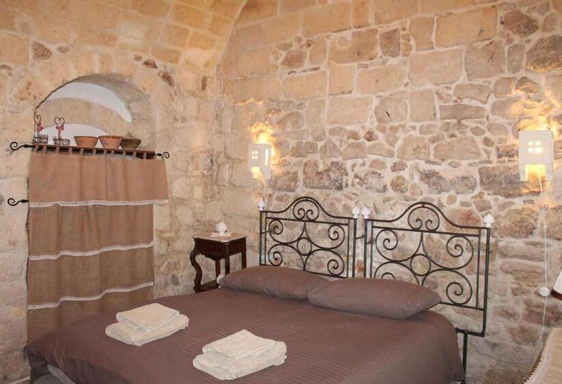 تختخواب و صبحانه Malta & Tufo