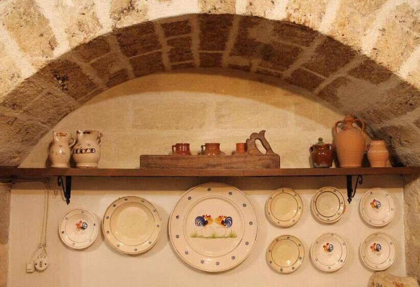 تختخواب و صبحانه Malta & Tufo