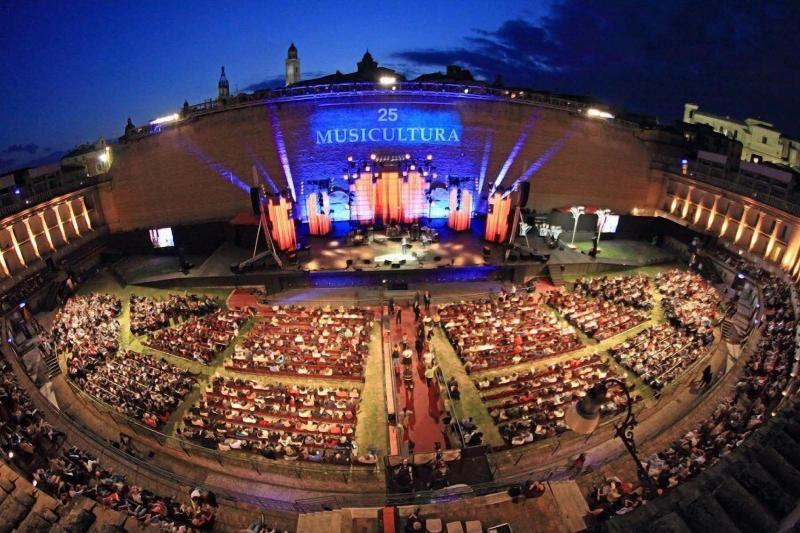 住宿加早餐  Marimà