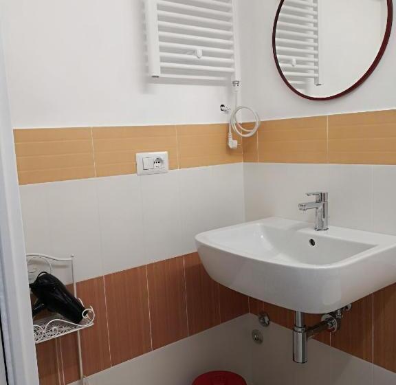 住宿加早餐  Marimà