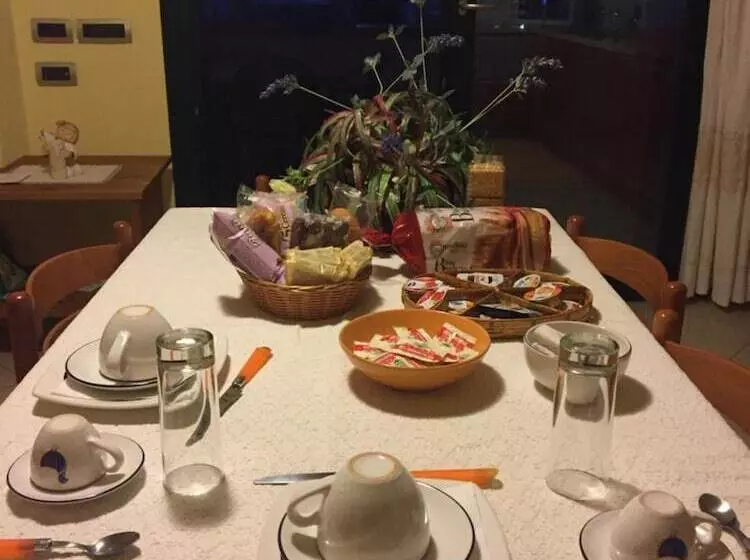 Aamiaismajoitus (B&B) S Abba  E Su Mare