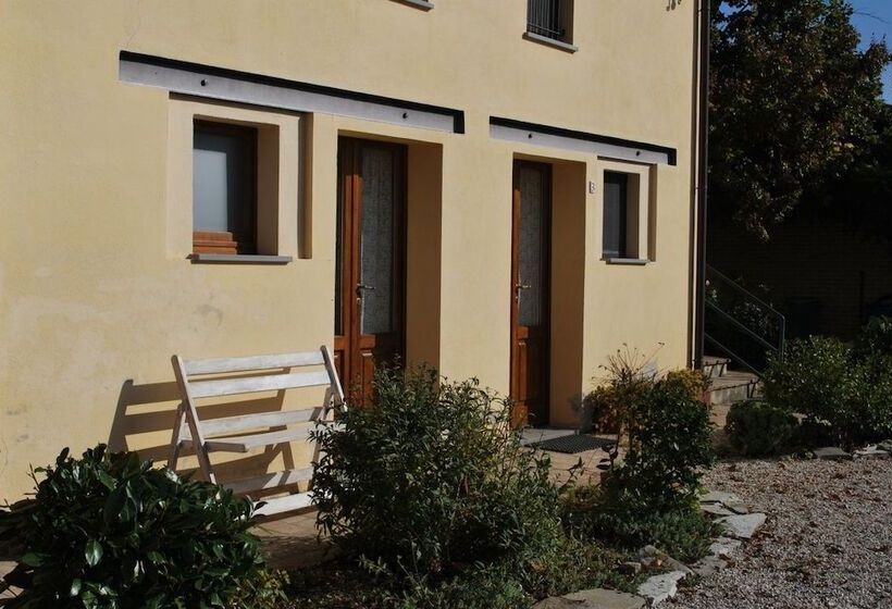 בית מלון כפרי Agriturismo Collina Dei Fagiani