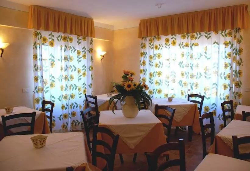 田舎風ホテル Agriturismo D  Epoca La Marianella