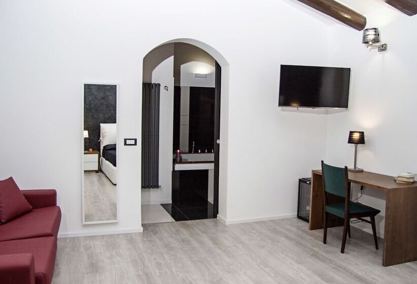 بنسيون Pica Pica