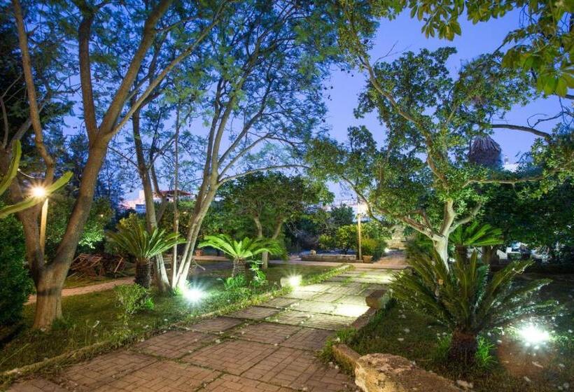 B&b Giardino Nascosto Taviano