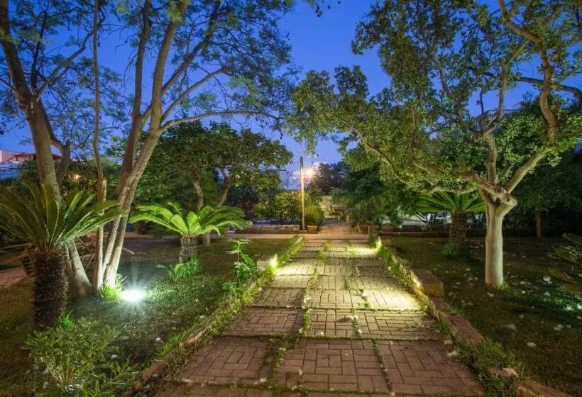 B&b Giardino Nascosto Taviano