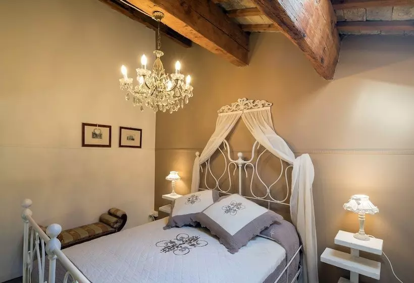 تختخواب و صبحانه Caterina Residenza