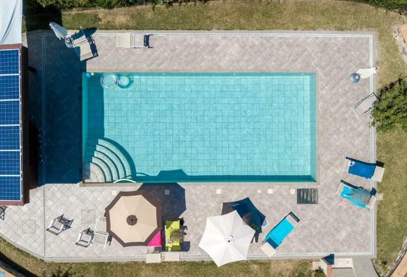 צימר Pangea Villa 8