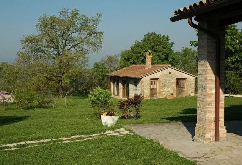 هتل روستایی Agriturismo Acquaviva Todi