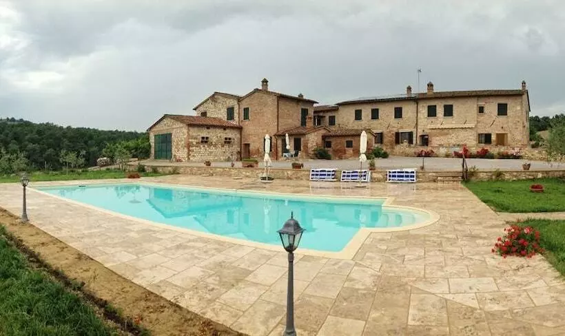 田舎風ホテル Agriturismo L Antico Ritrovo