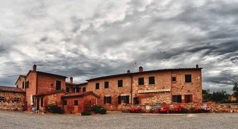 בית מלון כפרי Agriturismo L Antico Ritrovo