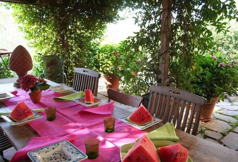 پانسیون Le Scalette