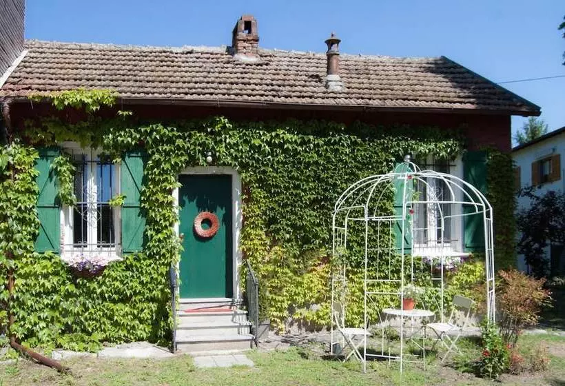 ベッドアンドブレックファースト Il Cottage