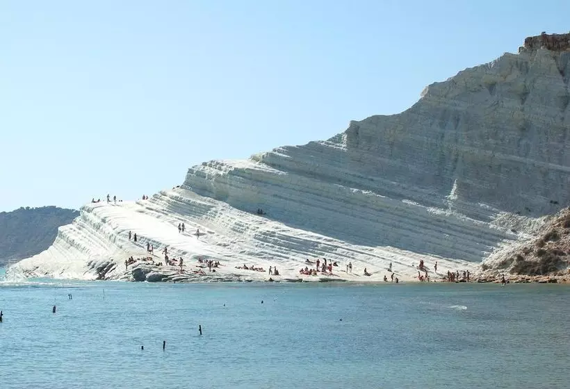B&b Il Melograno Antico Con Terrazza E Giardino