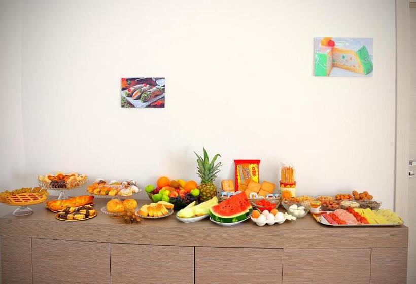 B&b Il Melograno Antico Con Terrazza E Giardino