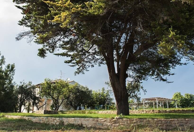 田舎風ホテル Villa Marchetti