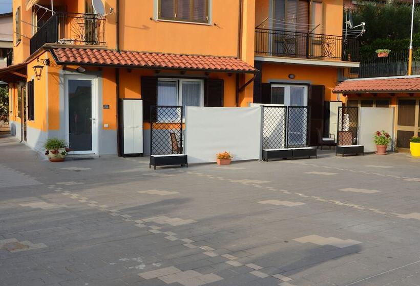 פנסיון Guesthouse Perfect Station