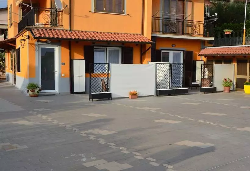 ペンション Guesthouse Perfect Station