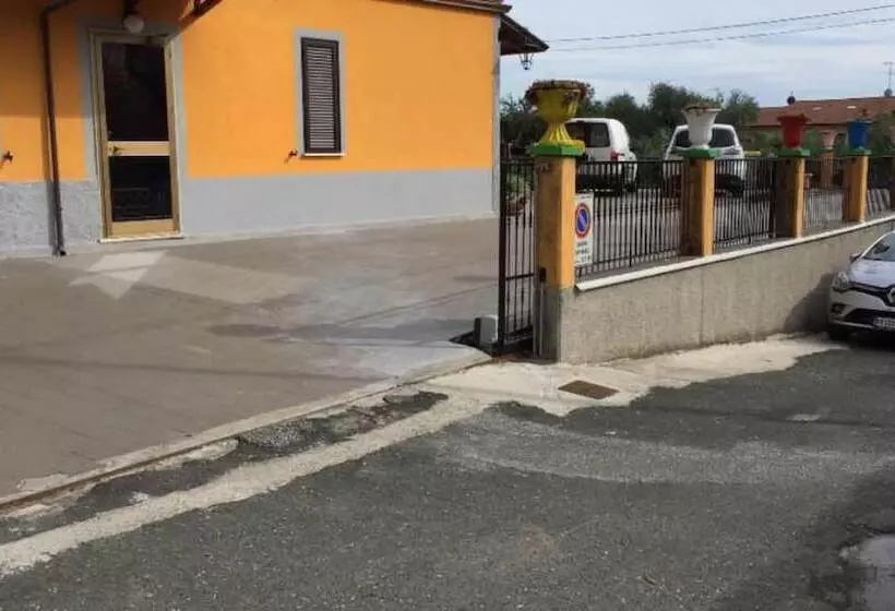 ペンション Guesthouse Perfect Station