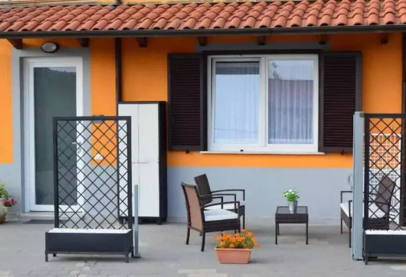 ペンション Guesthouse Perfect Station