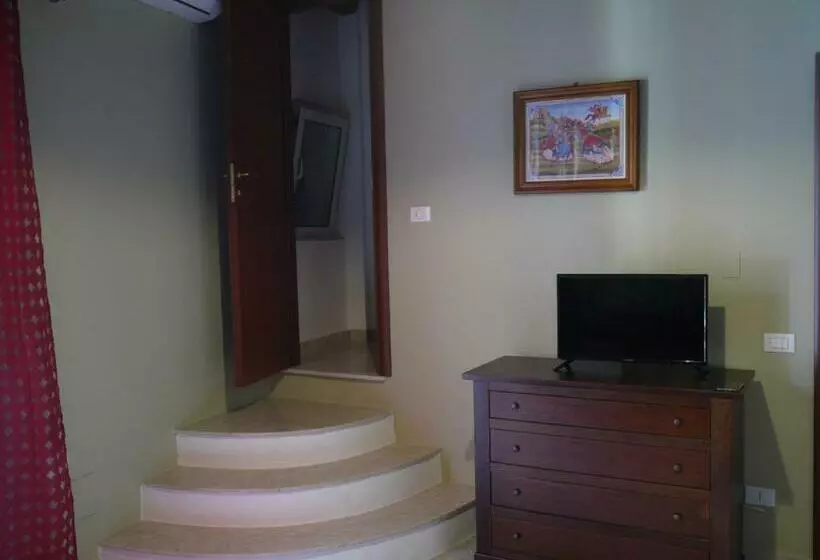 ベッドアンドブレックファースト A Vanedda