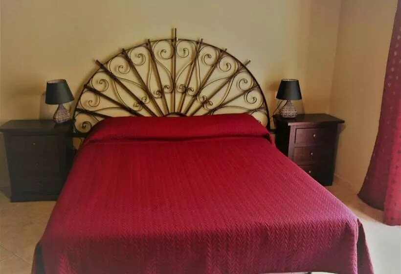 ベッドアンドブレックファースト A Vanedda