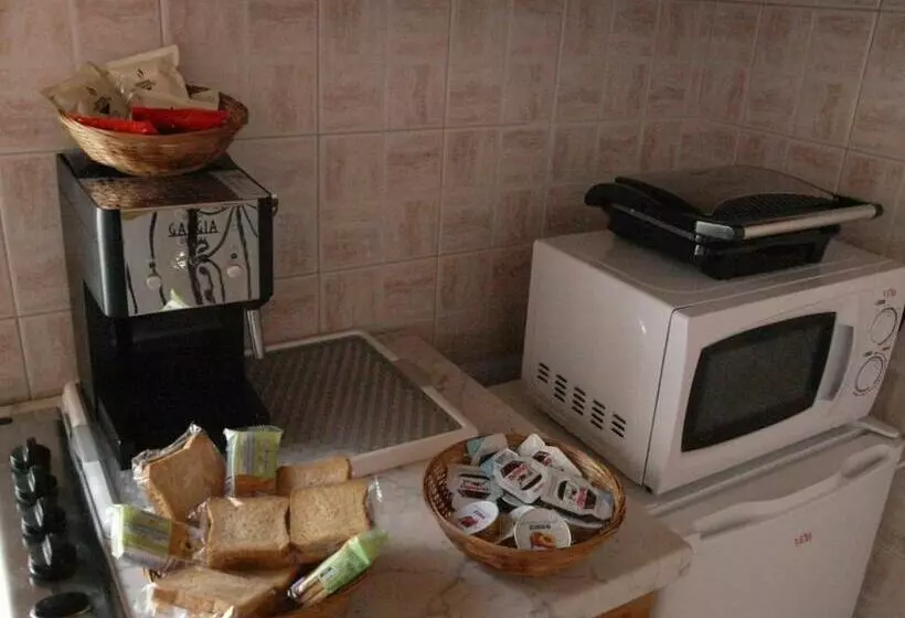 ベッドアンドブレックファースト A Vanedda