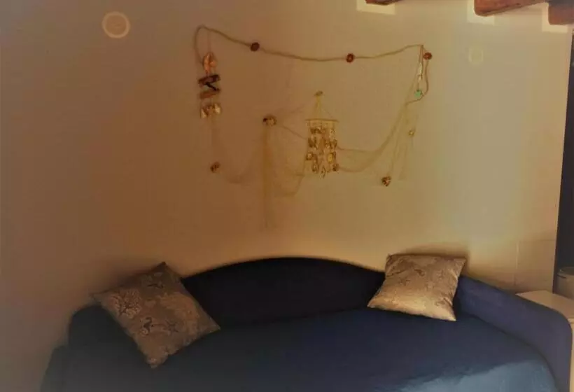 ベッドアンドブレックファースト A Vanedda