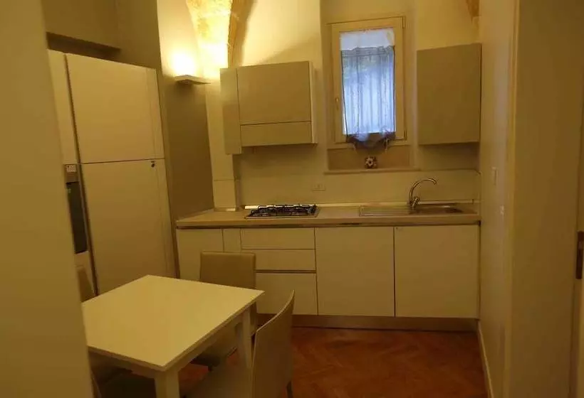 Aamiaismajoitus (B&B) Il Gufo E La Civetta