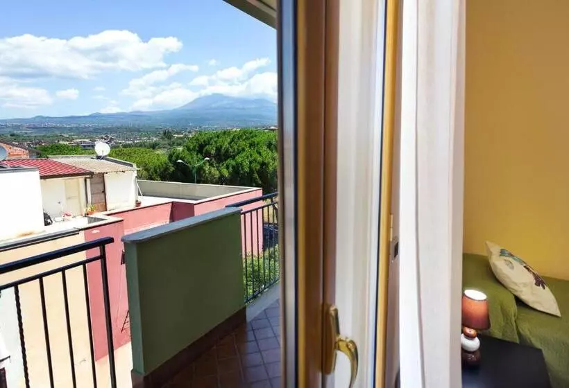 Aamiaismajoitus (B&B) Rocca Degli Etnei