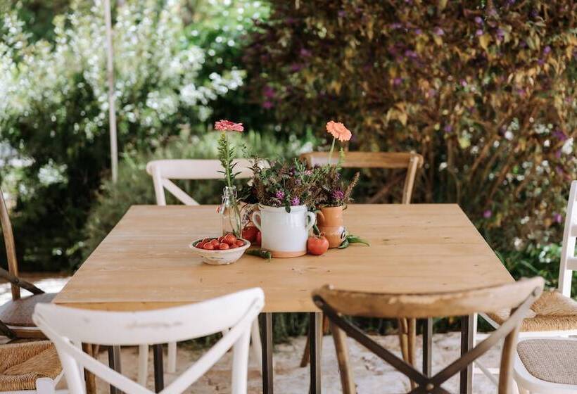 مبيت وإفطار Tenuta Del Lauro