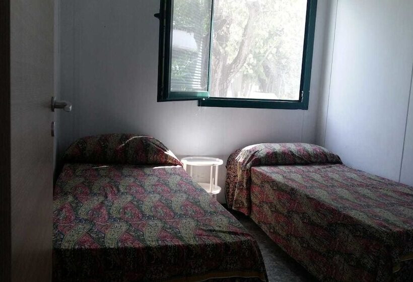 בית מלון כפרי Camping Ulisse