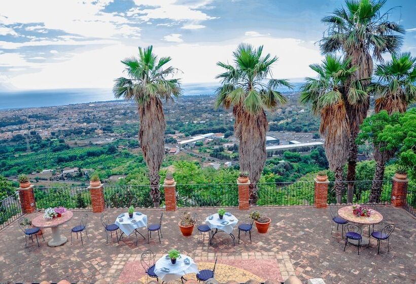 پانسیون La Casa Rosa