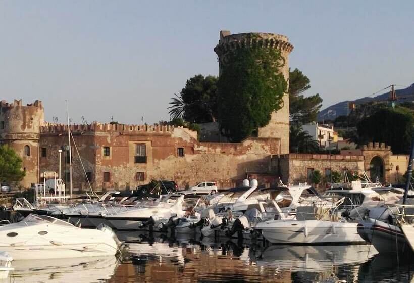 פנסיון Villa Emy