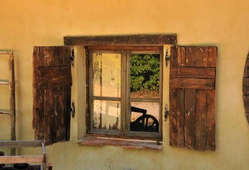 Bed and Breakfast Casa Hobbit