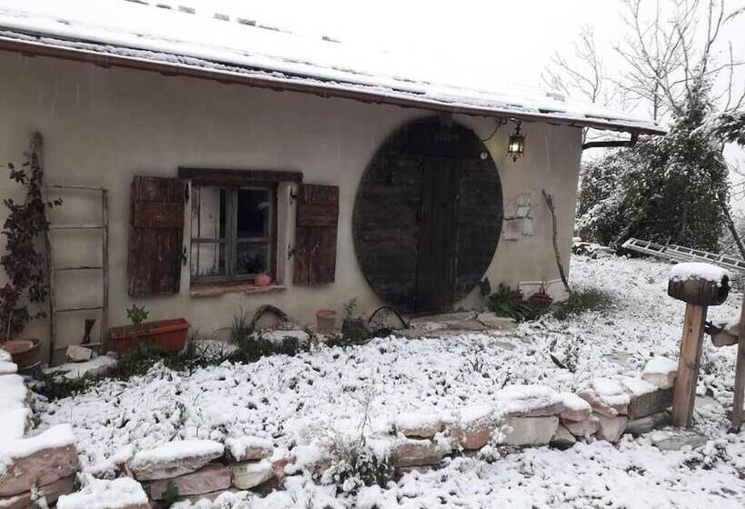 Bed and Breakfast Casa Hobbit