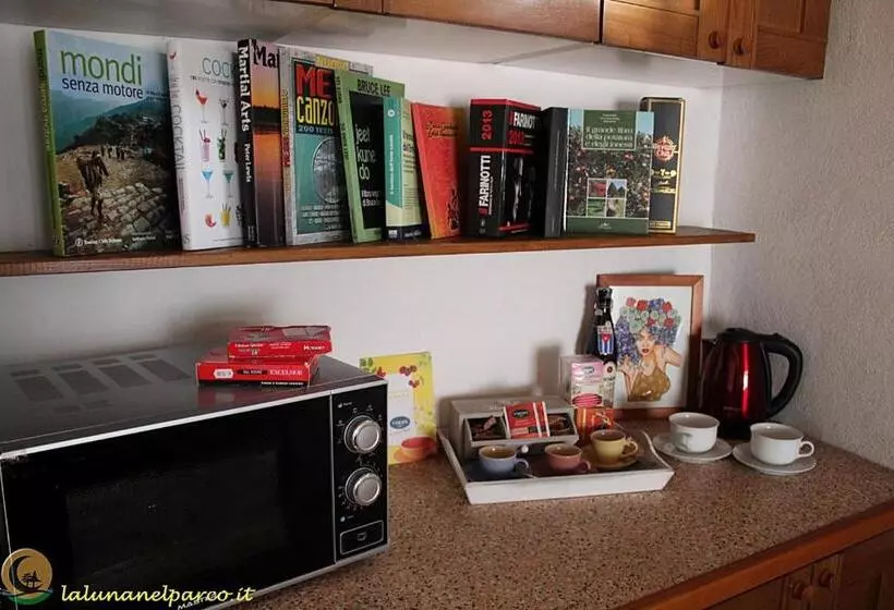 Aamiaismajoitus (B&B) La Luna Nel Parco