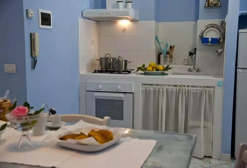 تختخواب و صبحانه La Villa Della Meda