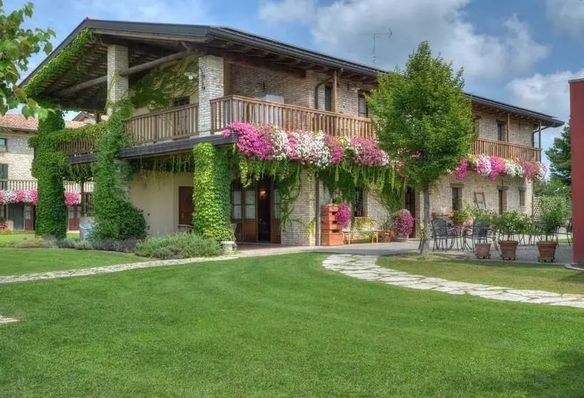 田舎風ホテル Agriturismo Albafiorita