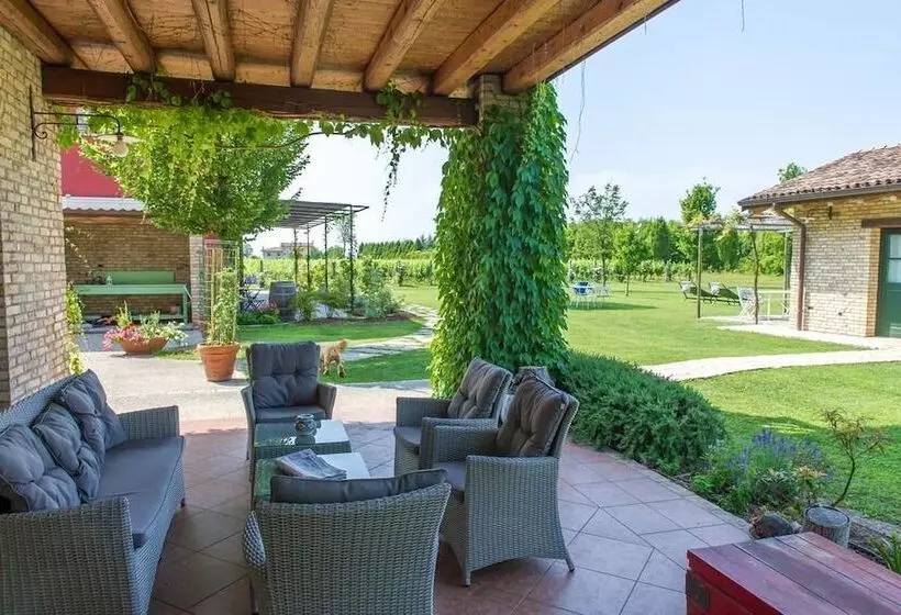 田舎風ホテル Agriturismo Albafiorita