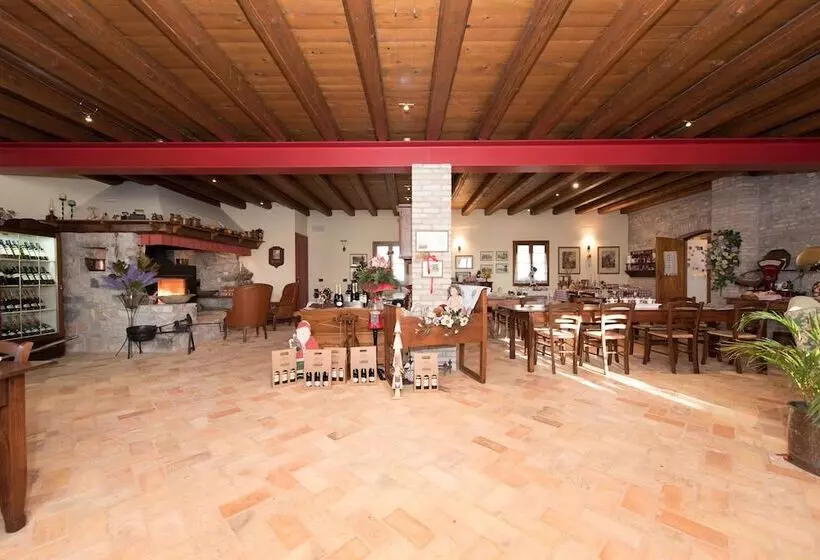 田舎風ホテル Agriturismo Albafiorita