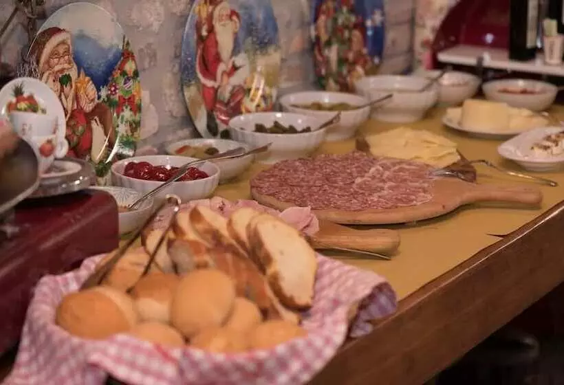 田舎風ホテル Agriturismo Albafiorita