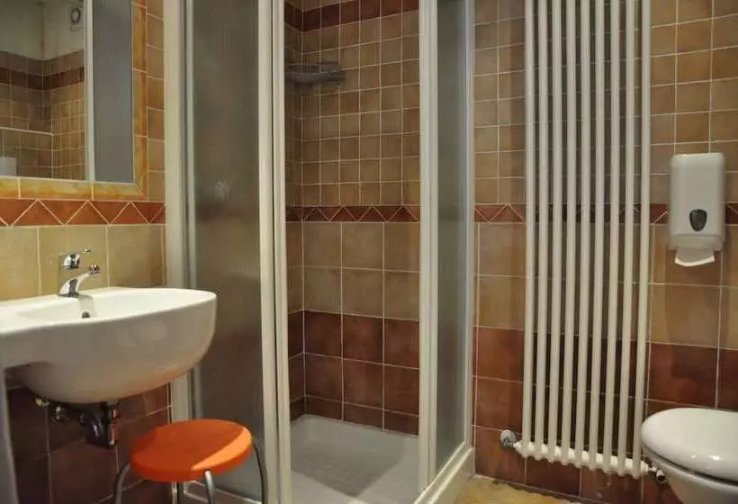 هتل Trattoria Mingaren Albergo